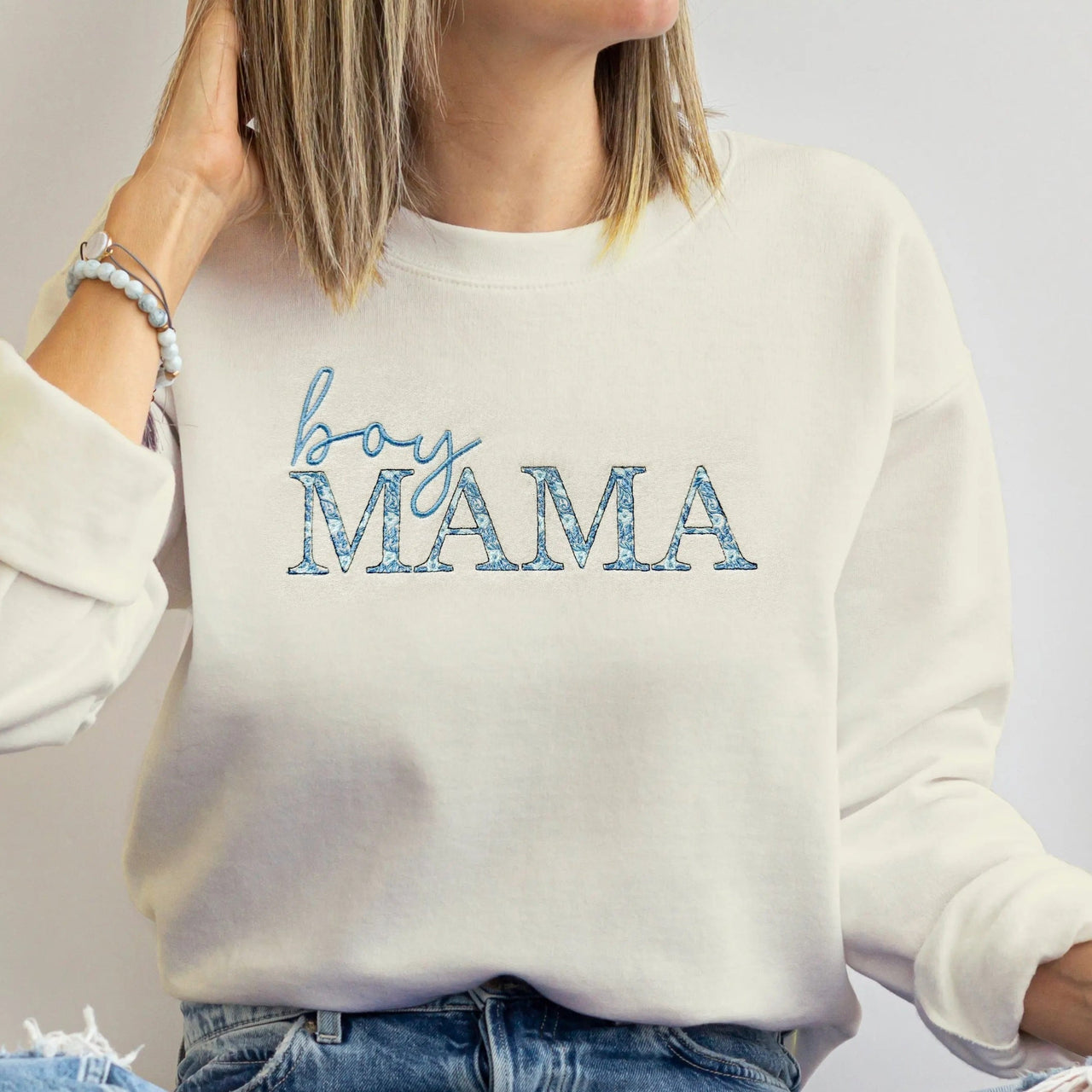 Mama Embroidered Sweatshirt with Floral Chinoiserie Pattern