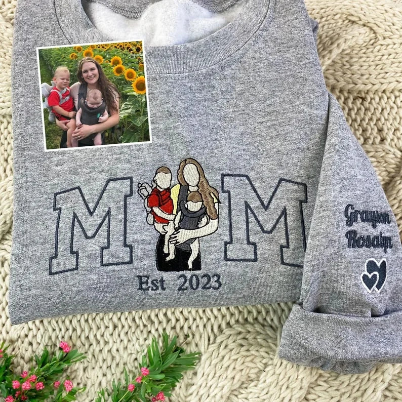 Custom Embroidered Photo Mom and Kids Family Portrait Sweatshirt |  Mother's Day Gifts