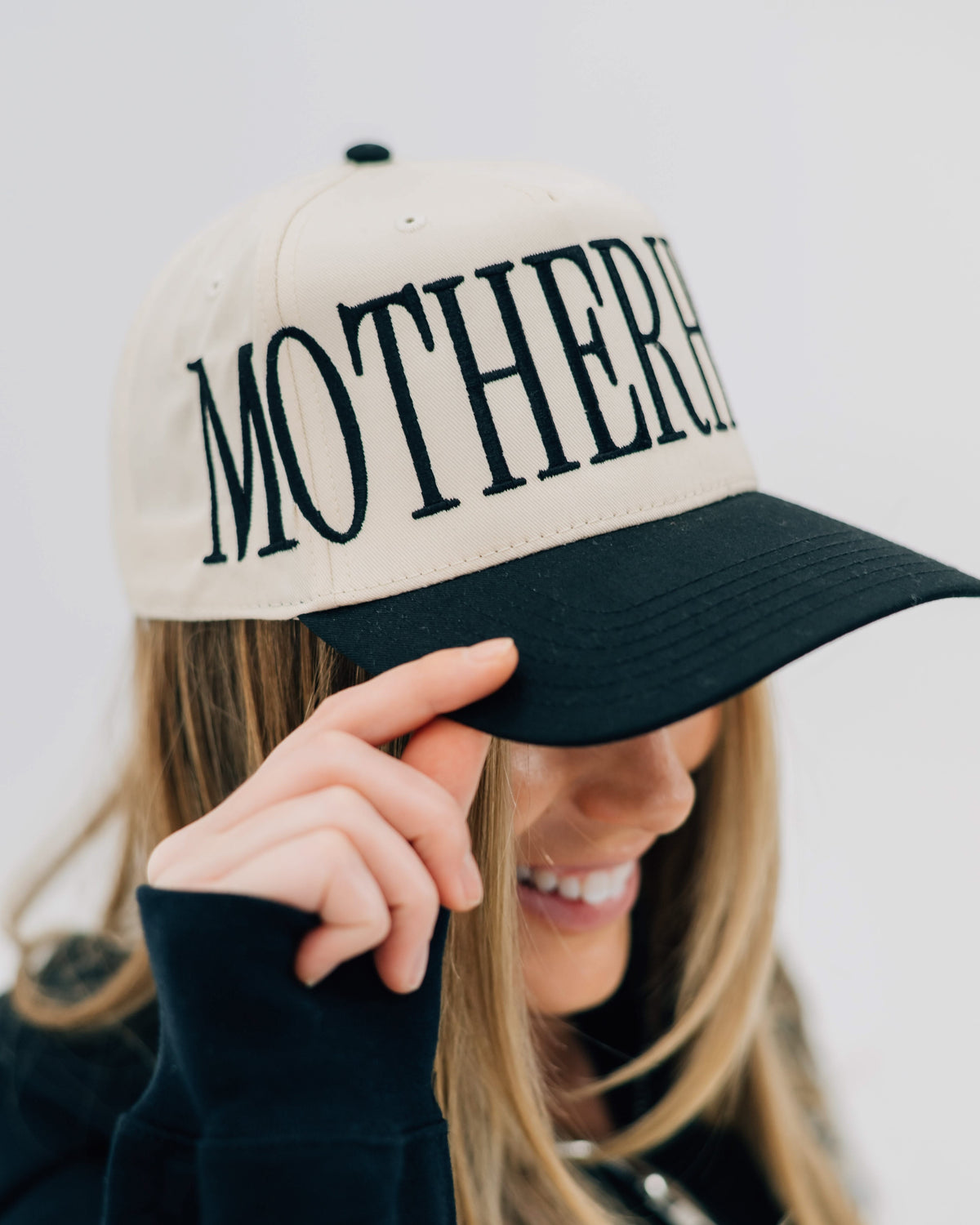 🧢 Custom Motherhood Embroidered Trucker Hat – Classic Mom Baseball Cap | Mother's Day Gift