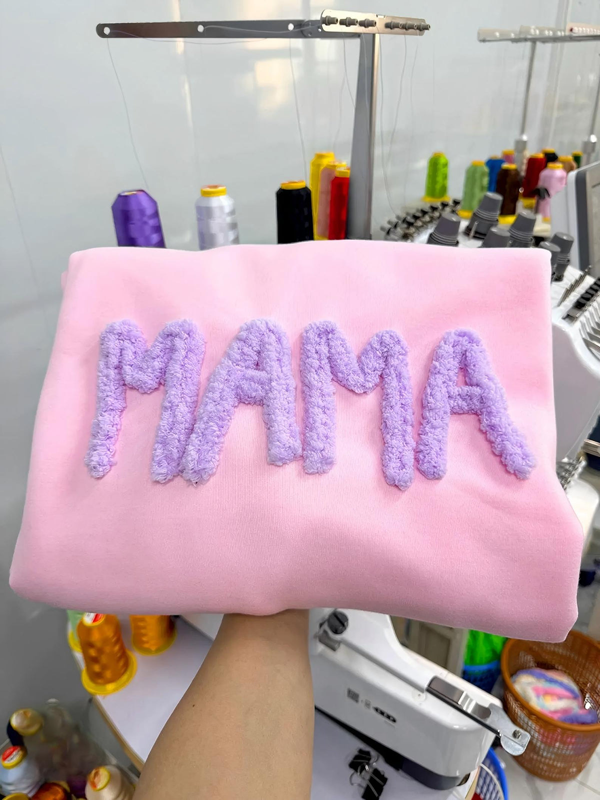 Custom Chenille Yarn Embroidered Mama Sweatshirt – Kids Names on Sleeve | Mother’s Day Gift for Mom